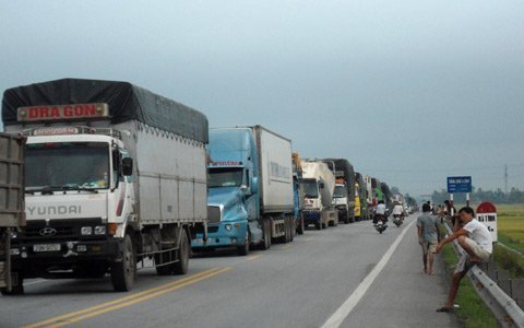 Hai chiến sỹ công an bị xe tải đâm tử nạn