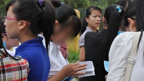 'Đột kích' cùng Bộ Giáo dục kiểm tra thi tại điểm 'nóng'