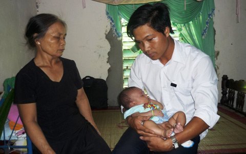 Sản phụ kêu đau, bác sĩ vẫn rạch?