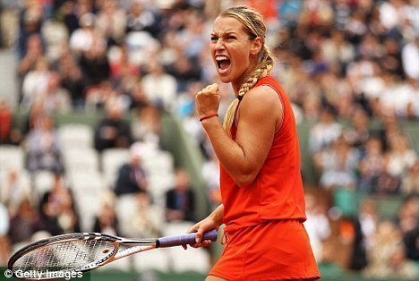 Azarenka bất ngờ gục ngã trước Cibulkova