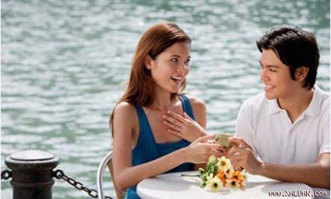 Tại sao những cô gái Việt học thức cao lại “lỡ thì”?