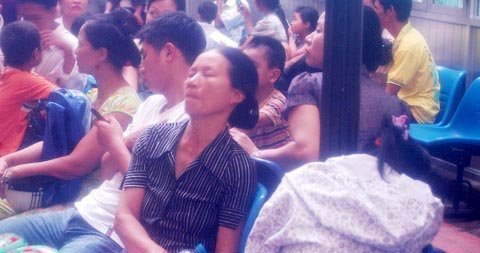 Giảm tải bệnh viện: Có 'thế lực' cản trở?