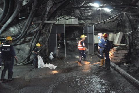 Tận mắt, chạm tay vào núi vàng giữa đại ngàn