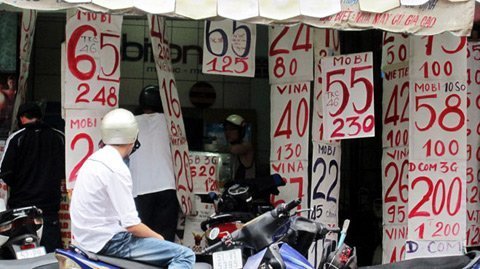 Ngang nhiên bán sim kích hoạt sẵn