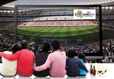 Tận hưởng cảm giác Euro tại nhà cùng ngân hàng Bản Việt