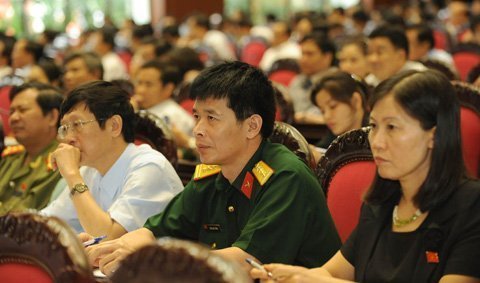 Nông dân vay vốn: Đã nghèo còn gặp cái eo