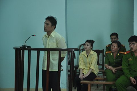 Đại gia bị thiếu nữ tống tiền 1,3 tỷ