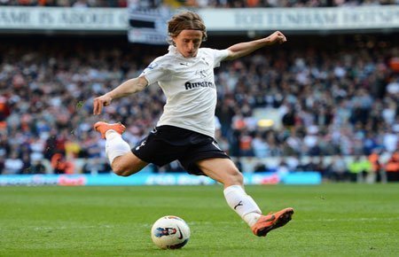 M.U ra giá 22 triệu bảng mua Modric