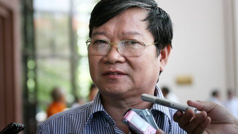 Tập đoàn - những ‘quả đấm thép’ tan chảy
