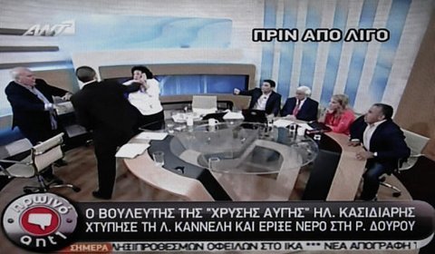 Nghị sỹ Hy Lạp đánh nữ đối thủ trên truyền hình