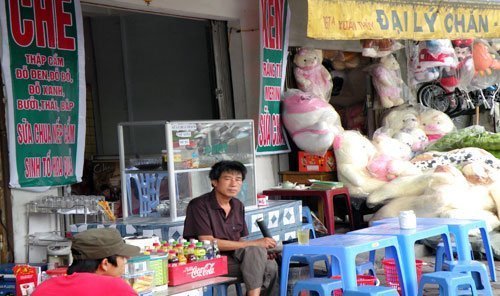 Tiểu thương: Xoay trần làm thêm để sống sót