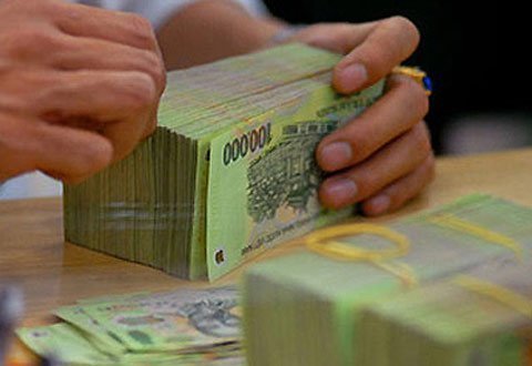 Ngân hàng cảnh báo nội bộ khoản tiền gửi lớn