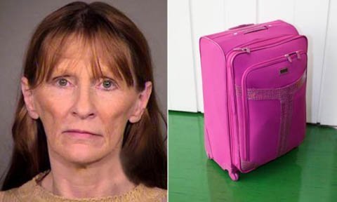 Trốn trong vali để ra vào nhà bạn trai