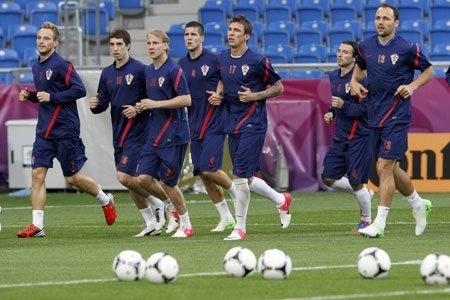 CH Ireland - Croatia: Dĩ hoà vi quý