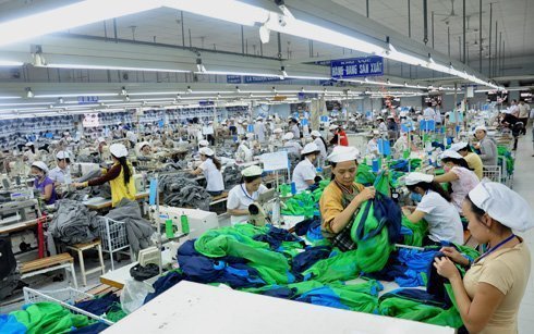 Ai tự lên bờ mới cứu?