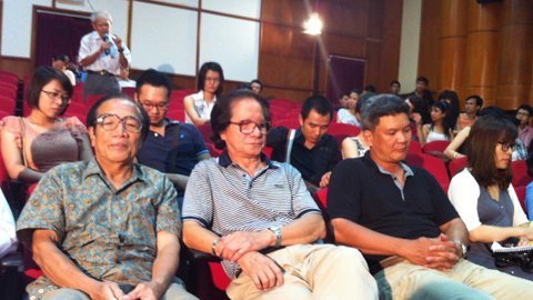 Thiếu nữ mang trải nghiệm của thiếu nhi?
