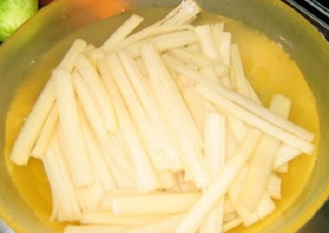 Ngó sen trắng muốt nhờ chất ướp xác