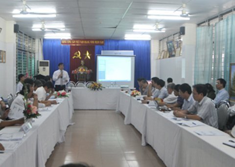 Các nhà khoa học truy tìm nguyên nhân gây bệnh lạ
