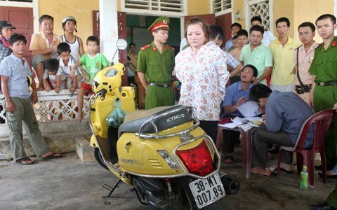 Nữ quái mang 500 tép hêrôin đi tiêu thụ