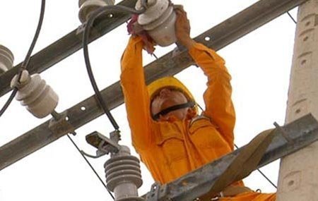 Hà Nội khẩn trương khắc phục sự cố đường dây 110kV