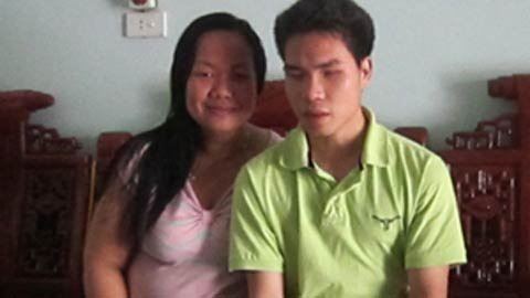 Chàng khiếm thị và chuyện tình cảm động qua internet