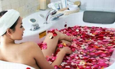 Suýt mất mạng vì tắm trắng