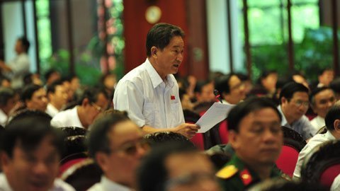 Việt Nam ‘khó phát triển’ vì Vinashin, Vinalines?