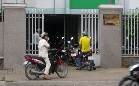 Cán bộ sở treo cổ tự vẫn