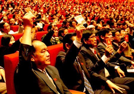 Tự phê bình và làm gương