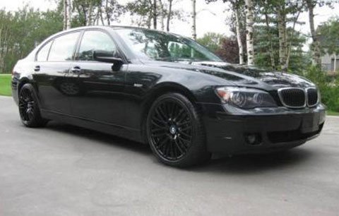 Sung công quỹ 4 xe sang nghi ăn cắp từ Mỹ