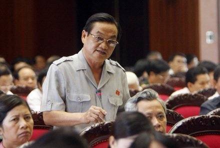 Quốc hội, chất vấn và ...chờ