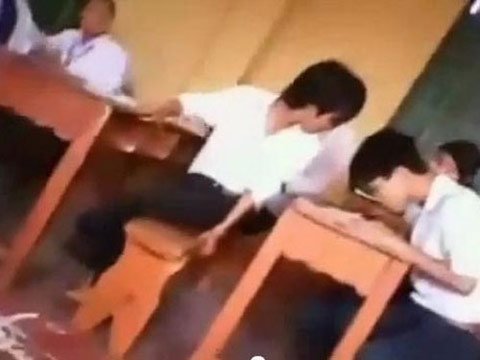 Nền giáo dục đẩy học sinh tới chỗ phải vong thân