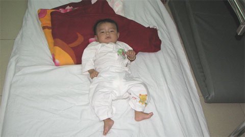 Nhờ bạn đọc ủng hộ, bé Kim Anh đã được mổ tim