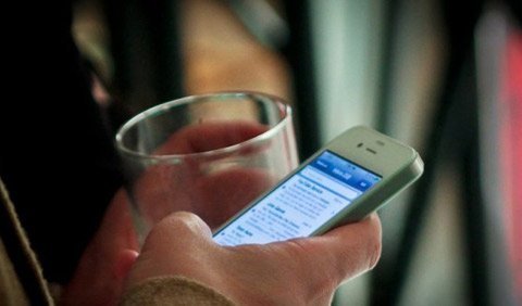 15% thà bỏ sex hơn là bỏ iPhone