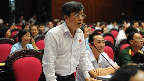 Để độc lập, luật sư không được kiêm nhiệm?