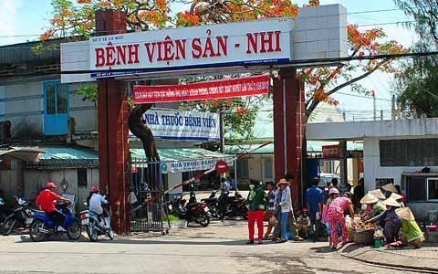 Sơ sinh tử vong do hít phải nước ối, phân xu