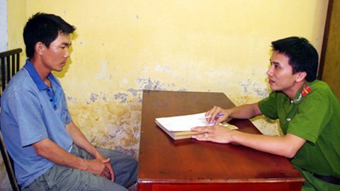 Gần 50 cảnh sát giải cứu cháu bé bị bắt cóc