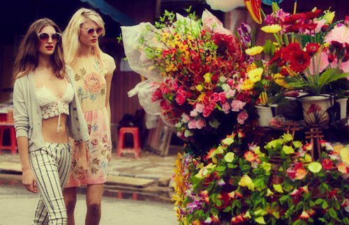 Việt Nam đẹp lung linh trên tạp chí thời trang nước ngoài