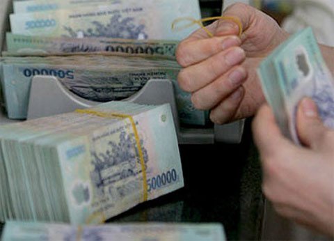 Một số nhà băng có dấu hiệu 'lách luật' vượt trần