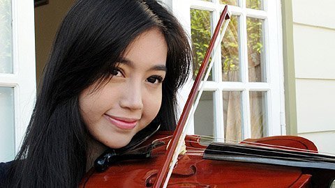 Elly Trần muốn làm người nhu mì, hiền dịu