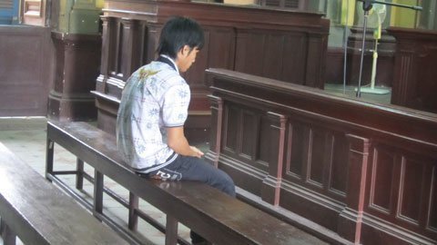 Đoạn kết buồn của người chồng lấy vợ trẻ em
