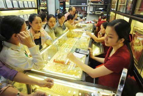 Thị trường vàng chờ quyết định cho chuyển đổi: Dự án treo?