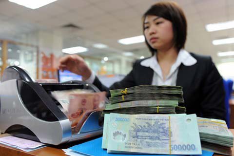 Lãi suất liên ngân hàng tăng bất thường