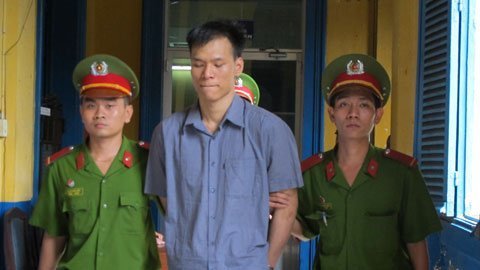 Hãm hại bạn gái, thả xác trôi sông