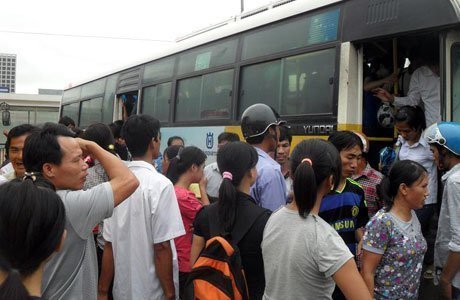 Sẽ không lo thiếu xe phục vụ kỳ thi Đại học