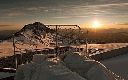 Đêm lãng mạn trên đỉnh núi 3.000m