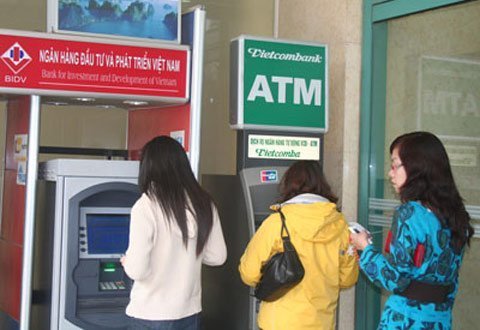 Yêu cầu chưa thu phí, tăng phí với giao dịch ATM