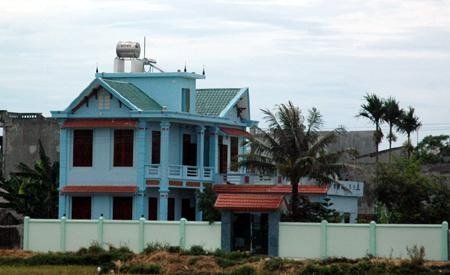 Từ xã 500 cán bộ đến nỗi lo 'cường hào mới'