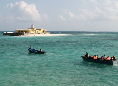 Người nắm trong tay chính nghĩa thì không cần phải hò hét!