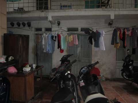 Cò nhà trọ giở chiêu trò với sĩ tử